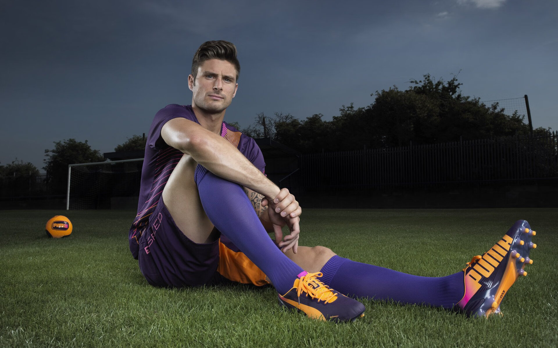 九游登录入口-一支球队在国际大赛中斩获胜利，赢得掌声与赞誉，国际大赛进球纪录